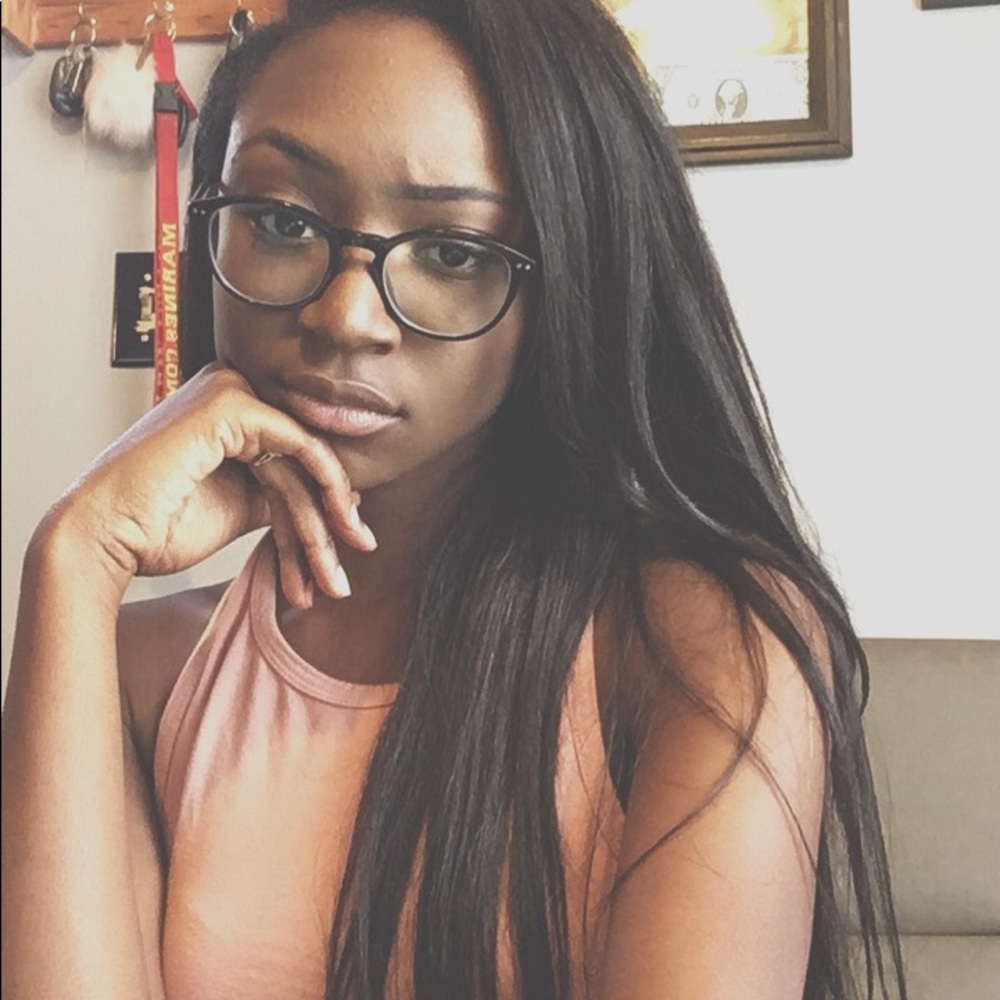 Meet your Posher, Ahteara